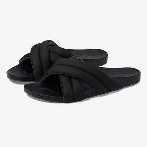OluKai Puffy Black Slide Sandals